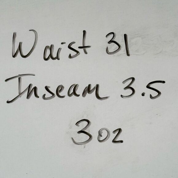 Under Armor Women’s athletic short size medium - Picture 2 of 6